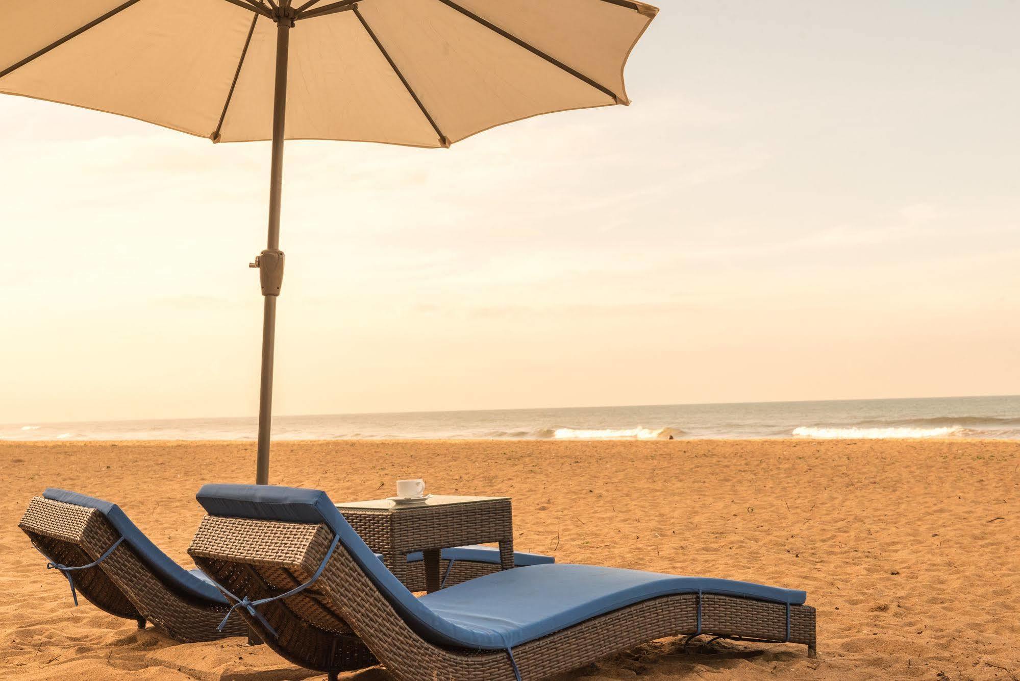 Jie Jie Beach Hotel Wadduwa Exterior photo